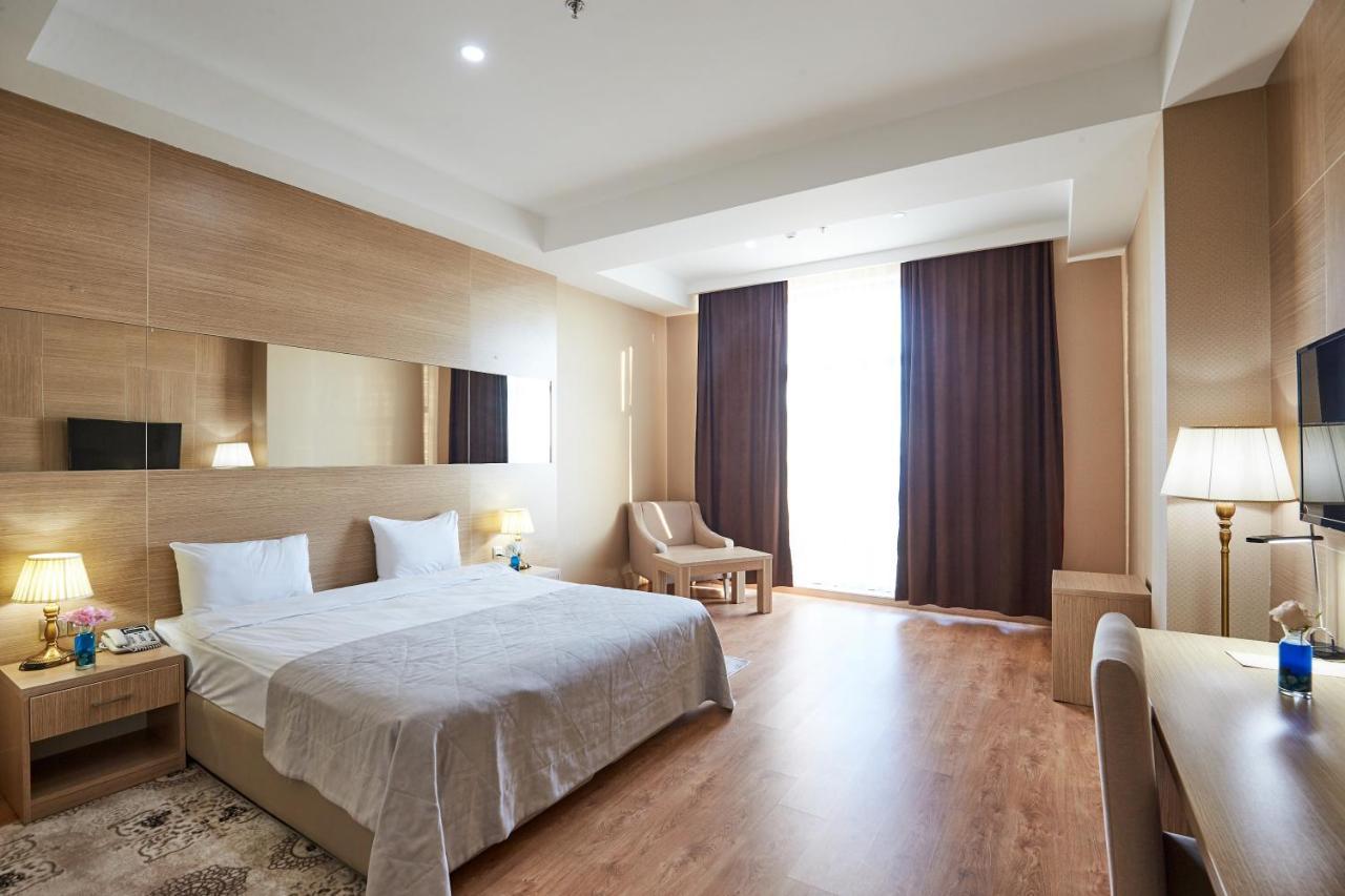 Nobel Hotel Baku Zewnętrze zdjęcie