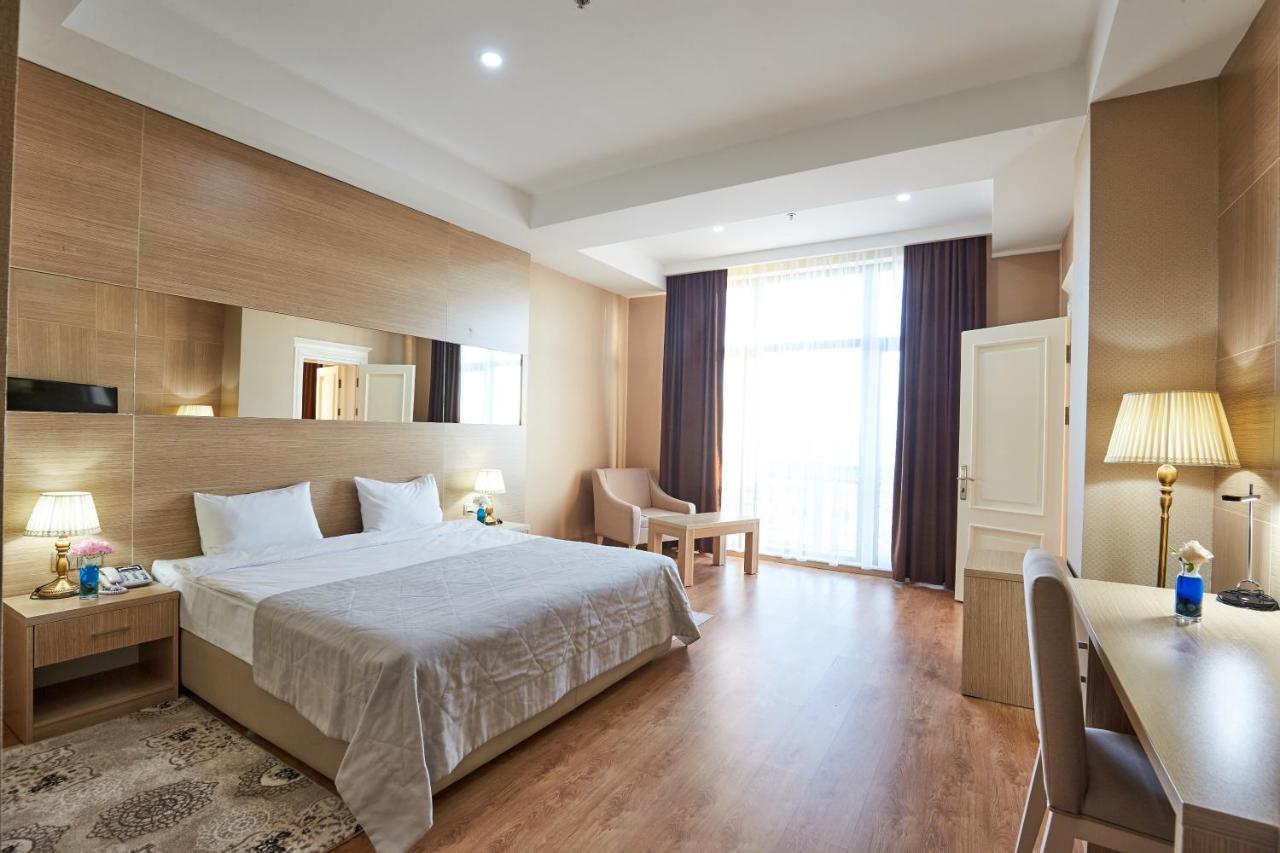 Nobel Hotel Baku Zewnętrze zdjęcie